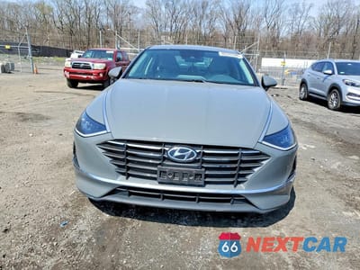 Piąte zdjęcie samochodu w środku: 2021 HYUNDAI SONATA SE VIN:5NPEG4JA0MH115416 - miniatura