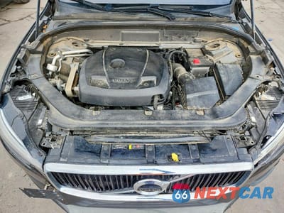 Zdjęcie 12 z 12 samochodu: 2019 VOLVO XC60 T5 VIN:LYV102RK5KB320103 - miniatura