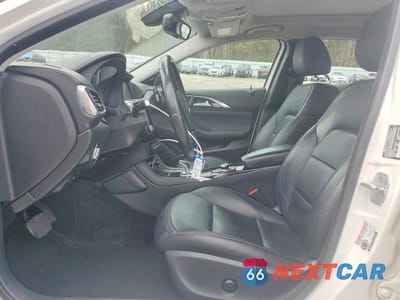 Zdjęcie 7 z 13 samochodu: 2017 INFINITI QX30 PREMIUM VIN:SJKCH5CP3HA025652 - miniatura