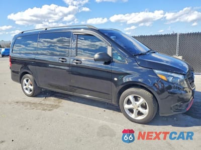 Czwarte zdjęcie samochodu z boku: 2019 MERCEDES-BENZ METRIS VIN:WD4PG2EE5K3516503 - miniatura