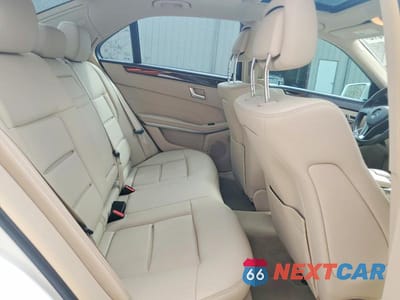 Zdjęcie 10 z 12 samochodu: 2016 MERCEDES-BENZ E 350 VIN:WDDHF5KB8GB277836 - miniatura