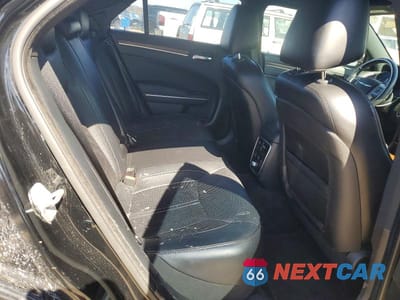 Zdjęcie 10 z 13 samochodu: 2013 CHRYSLER 300C VARVATOS VIN:2C3CCAJG5DH712516 - miniatura