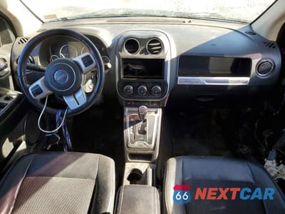 Zdjęcie 8 z 13 samochodu: 2016 JEEP COMPASS LATITUDE VIN:1C4NJDEB5GD810389 - miniatura