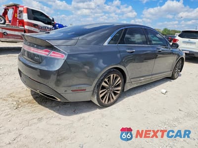 Trzecie zdjęcie samochodu z tyłu: 2019 LINCOLN MKZ RESERVE II VIN:3LN6L5EC1KR624230 - miniatura