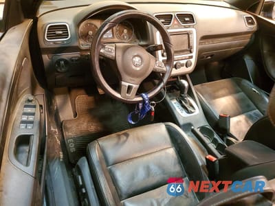 Zdjęcie 8 z 12 samochodu: 2015 VOLKSWAGEN EOS LUX VIN:WVWFW8AH5FV002043 - miniatura