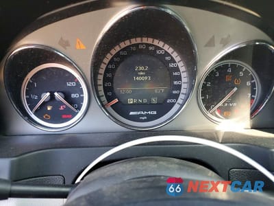 Zdjęcie 9 z 12 samochodu: 2009 MERCEDES-BENZ C 63 AMG VIN:WDDGF77X99F214624 - miniatura