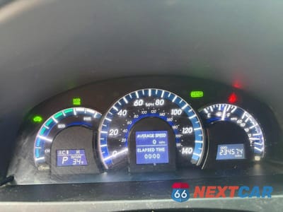 Zdjęcie 8 z 10 samochodu: 2013 TOYOTA CAMRY HYBRID XLE VIN:4T1BD1FK3DU073983 - miniatura