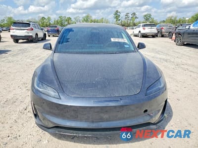 Piąte zdjęcie samochodu w środku: 2024 TESLA MODEL 3 VIN:5YJ3E1ET4RF782759 - miniatura