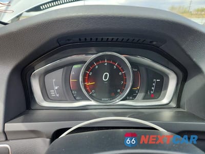Zdjęcie 9 z 12 samochodu: 2017 VOLVO S60 PREMIER VIN:LYV402HK4HB153210 - miniatura