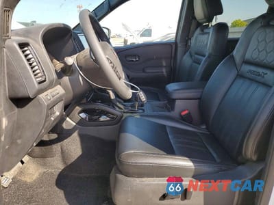 Zdjęcie 7 z 12 samochodu: 2022 NISSAN FRONTIER PRO-X VIN:1N6ED1EJ7NN665647 - miniatura