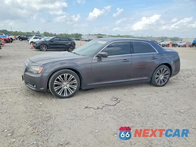 2013 CHRYSLER 300 S 2C3CCABG7DH660921 - główne zdjęcie licytacji z USA - miniatura