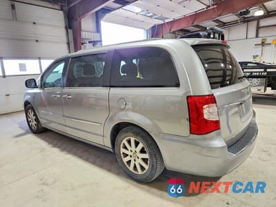 Drugie zdjęcie samochodu z przodu: 2016 CHRYSLER TOWN & COUNTRY TOURING VIN:2C4RC1BG8GR282192 - miniatura