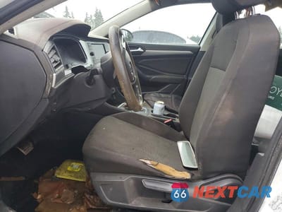 Zdjęcie 7 z 11 samochodu: 2019 VOLKSWAGEN JETTA S VIN:3VWCB7BU5KM276087 - miniatura