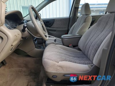 Zdjęcie 7 z 13 samochodu: 2000 CHEVROLET MALIBU VIN:1G1ND52J1Y6152562 - miniatura