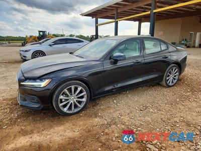 2021 VOLVO S60 T5 MOMENTUM 7JR102FK4MG094147 - główne zdjęcie licytacji z USA - miniatura