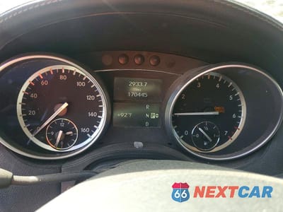 Zdjęcie 9 z 12 samochodu: 2011 MERCEDES-BENZ GL 450 4MATIC VIN:4JGBF7BEXBA666235 - miniatura