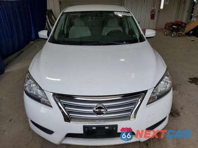 Piąte zdjęcie samochodu w środku: 2015 NISSAN SENTRA SV VIN:3N1AB7AP9FY286693 - miniatura