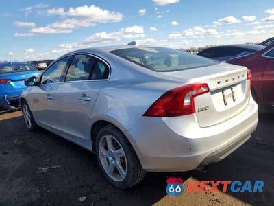 Drugie zdjęcie samochodu z przodu: 2012 VOLVO S60 T5 VIN:YV1622FS5C2033958 - miniatura