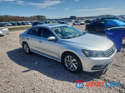 Czwarte zdjęcie samochodu z boku: 2018 VOLKSWAGEN PASSAT SE VIN:1VWBA7A37JC027006 - miniatura