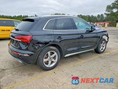 Trzecie zdjęcie samochodu z tyłu: 2021 AUDI Q5 PREMIUM VIN:WA1AAAFY4M2078919 - miniatura