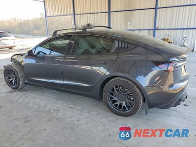 Drugie zdjęcie samochodu z przodu: 2025 TESLA MODEL 3 VIN:5YJ3E1EA6SF998777 - miniatura