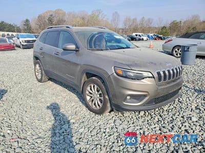 Czwarte zdjęcie samochodu z boku: 2019 JEEP CHEROKEE LATITUDE VIN:1C4PJLCB5KD360306 - miniatura