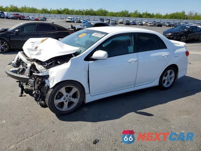 2013 TOYOTA COROLLA S 2T1BU4EE5DC004579 - główne zdjęcie licytacji z USA - miniatura
