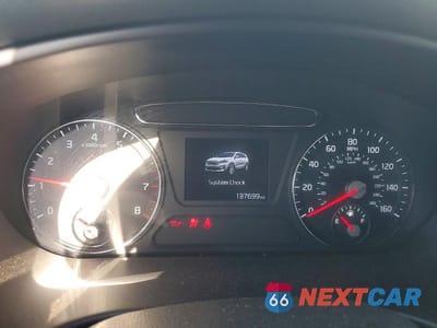 Zdjęcie 9 z 12 samochodu: 2020 KIA SORENTO LX V6 VIN:5XYPG4A51LG670022 - miniatura