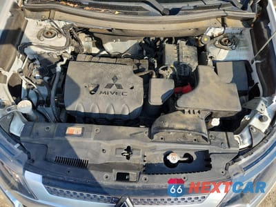 Zdjęcie 12 z 13 samochodu: 2019 MITSUBISHI OUTLANDER SE VIN:JA4AD3A32KZ011206 - miniatura