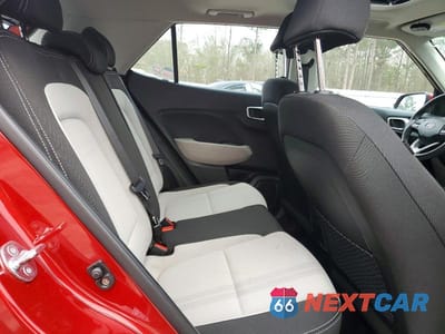 Zdjęcie 10 z 12 samochodu: 2024 HYUNDAI VENUE SEL VIN:KMHRC8A36RU311388 - miniatura
