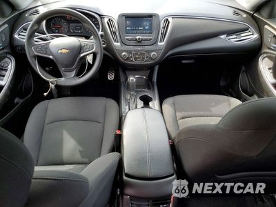 Zdjęcie 8 z 13 samochodu: 2017 CHEVROLET MALIBU LT VIN:1G1ZE5ST2HF167491 - miniatura