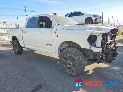 Czwarte zdjęcie samochodu z boku: 2024 RAM 2500 LARAMIE VIN:3C6UR5FL8RG357254 - miniatura