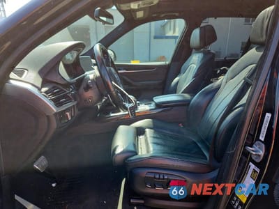 Zdjęcie 7 z 12 samochodu: 2018 BMW X5 XDRIVE 50I MSPORT VIN:5UXKR6C57J0U14644 - miniatura