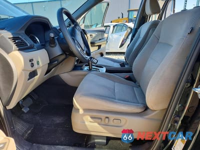 Zdjęcie 7 z 13 samochodu: 2017 HONDA PILOT EX VIN:5FNYF6H30HB058061 - miniatura