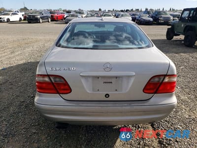 Zdjęcie 6 z 11 samochodu: 2000 MERCEDES-BENZ CLK 430 VIN:WDBLJ70G4YF129690 - miniatura