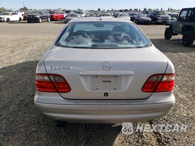Zdjęcie 6 z 11 samochodu: 2000 MERCEDES-BENZ CLK 430 VIN:WDBLJ70G4YF129690 - miniatura