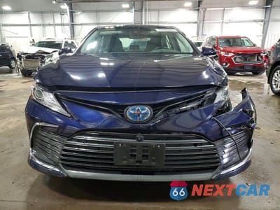 Piąte zdjęcie samochodu w środku: 2021 TOYOTA CAMRY HYBRID XLE VIN:4T1F31AK9MU548855 - miniatura