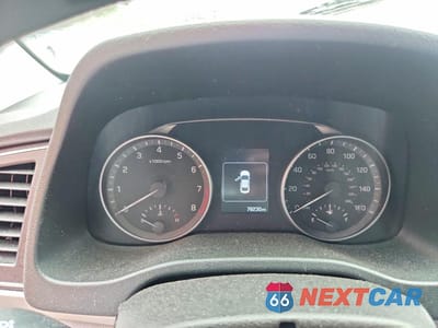 Zdjęcie 9 z 11 samochodu: 2018 HYUNDAI ELANTRA SEL VIN:5NPD84LF2JH378360 - miniatura