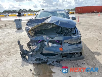 Piąte zdjęcie samochodu w środku: 2018 BMW 330 I VIN:WBA8B9G52JNV00035 - miniatura