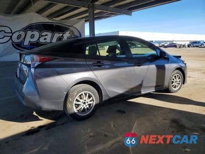 Trzecie zdjęcie samochodu z tyłu: 2017 TOYOTA PRIUS TWO VIN:JTDKBRFUXH3578828 - miniatura