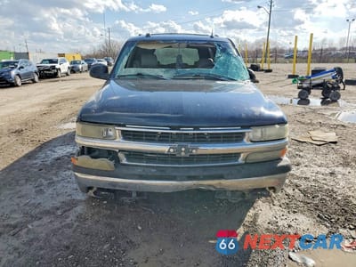 Piąte zdjęcie samochodu w środku: 2005 CHEVROLET SUBURBAN K1500 VIN:3GNFK16Z25G229578 - miniatura