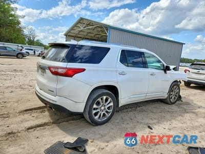 Trzecie zdjęcie samochodu z tyłu: 2019 CHEVROLET TRAVERSE PREMIER VIN:1GNERKKW6KJ101864 - miniatura