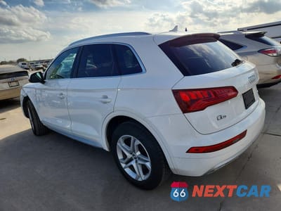 Drugie zdjęcie samochodu z przodu: 2019 AUDI Q5 PREMIUM VIN:WA1ANAFYXK2140518 - miniatura