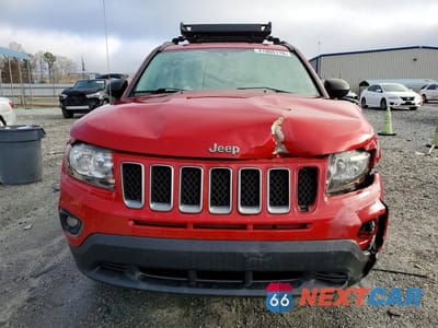 Piąte zdjęcie samochodu w środku: 2016 JEEP COMPASS SPORT VIN:1C4NJCBA0GD788548 - miniatura