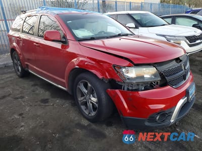 Czwarte zdjęcie samochodu z boku: 2017 DODGE JOURNEY CROSSROAD VIN:3C4PDCGB0HT621572 - miniatura