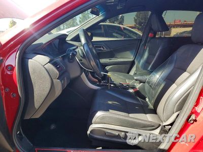 Zdjęcie 7 z 12 samochodu: 2017 HONDA ACCORD SPORT VIN:1HGCR2F57HA122105 - miniatura
