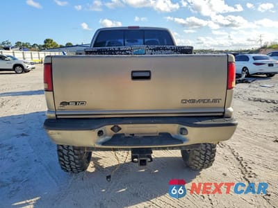 Zdjęcie 6 z 12 samochodu: 2000 CHEVROLET S TRUCK S10 VIN:1GCCT19W9Y8182571 - miniatura