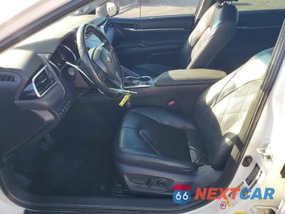 Zdjęcie 7 z 12 samochodu: 2018 TOYOTA CAMRY HYBRID XLE VIN:4T1B21HK3JU009201 - miniatura