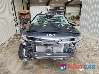 Piąte zdjęcie samochodu w środku: 2024 KIA SELTOS SX VIN:KNDETCA70R7567176 - miniatura