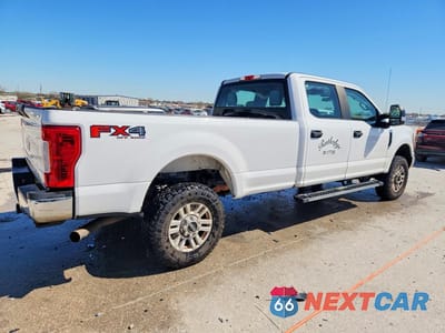 Trzecie zdjęcie samochodu z tyłu: 2019 FORD F250 SUPER DUTY VIN:1FT7W2B63KEF01495 - miniatura